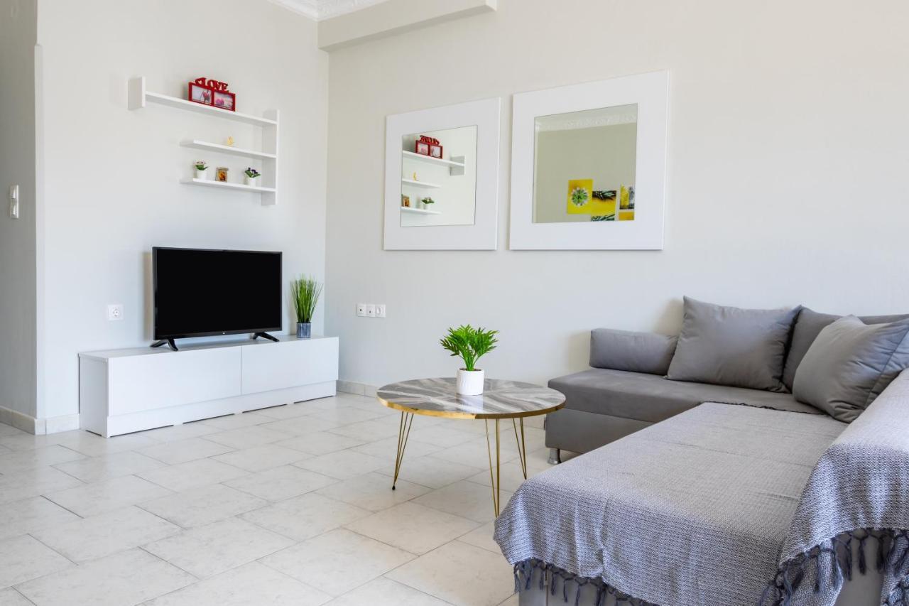 Lilis Apartment 3 Karpathos Town  Exterior photo